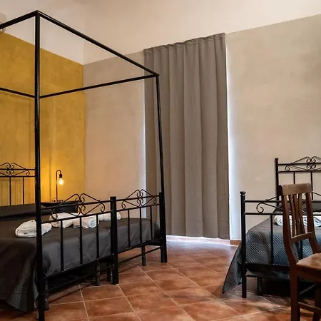 Mansion Pirandello 3* אגריג'נטו