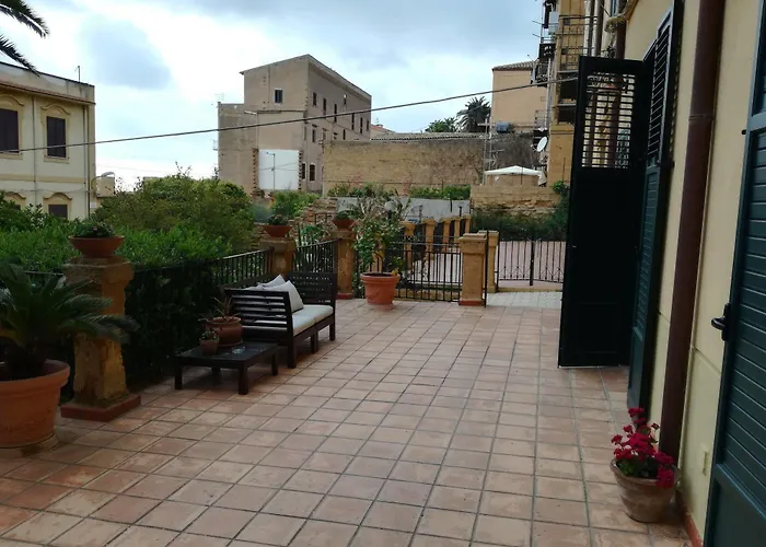 Mansion Pirandello 3*