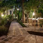 Mansion Pirandello Bed & Breakfast