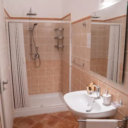 Alojamento de Acomodação e Pequeno-almoço Mansion Pirandello 3*