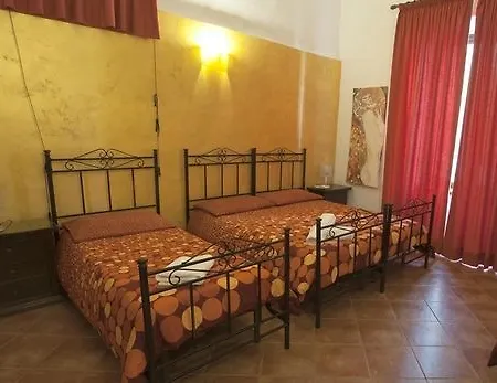 Alojamento de Acomodação e Pequeno-almoço Mansion Pirandello 3*